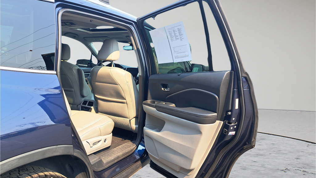 Used 2016 Honda Pilot Elite image 13