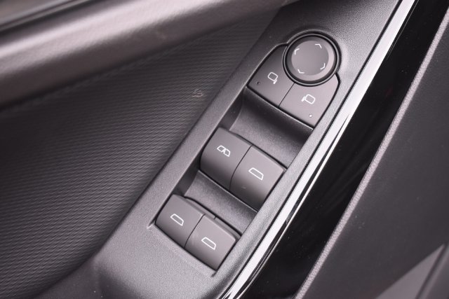New 2027 Chevrolet Equinox LT w/ Safety and Technology Package AWD/4WD image 20