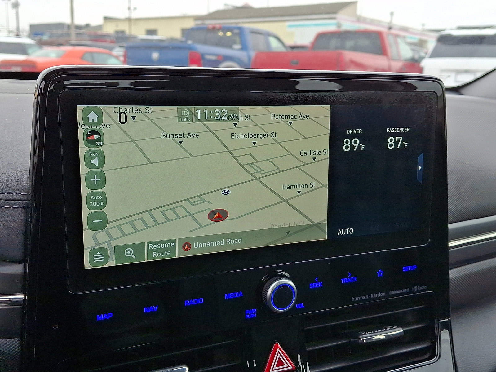 Used 2020 Hyundai Ioniq Limited image 24