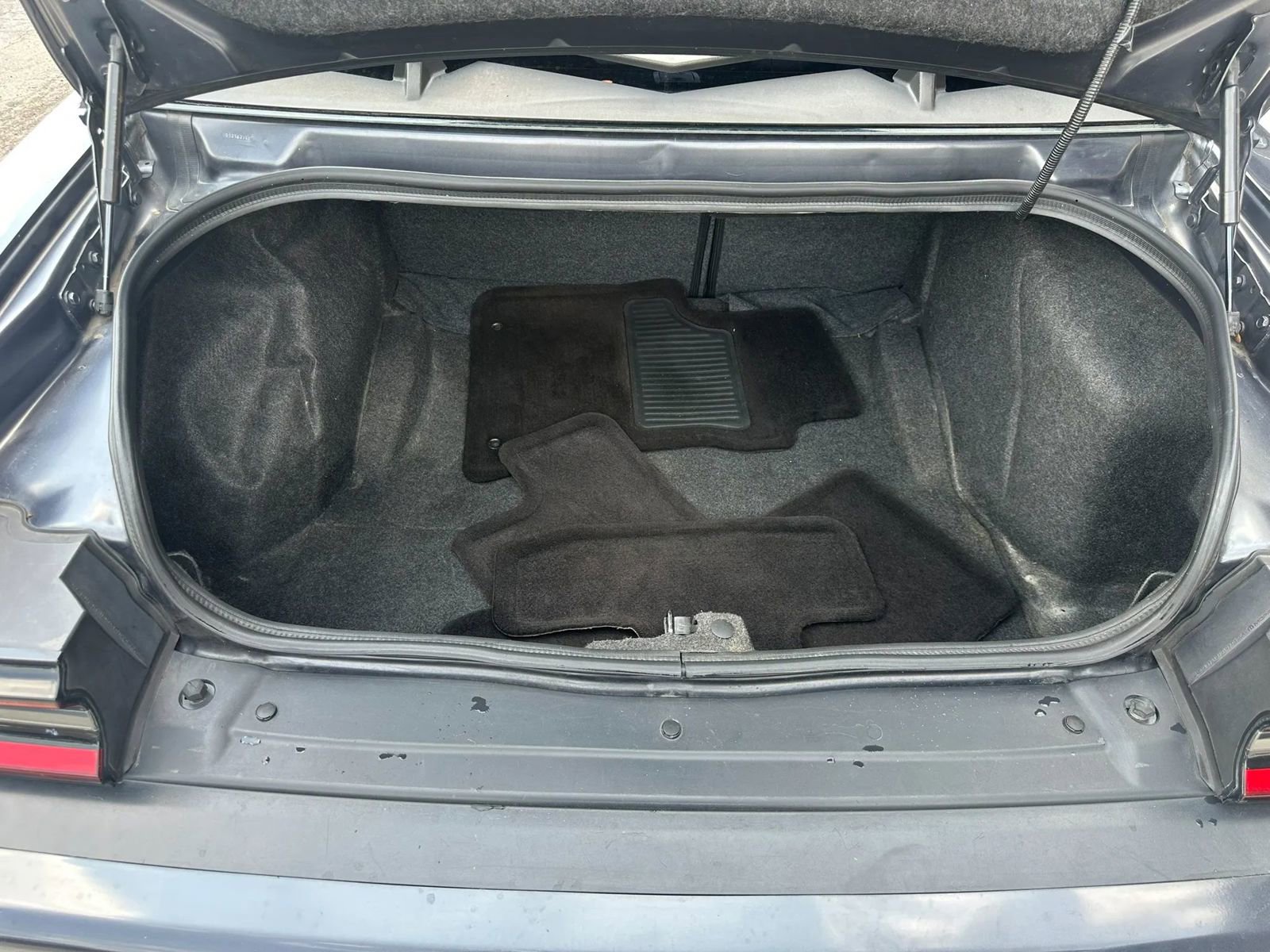 Used 2018 Dodge Challenger SXT Plus RWD image 8