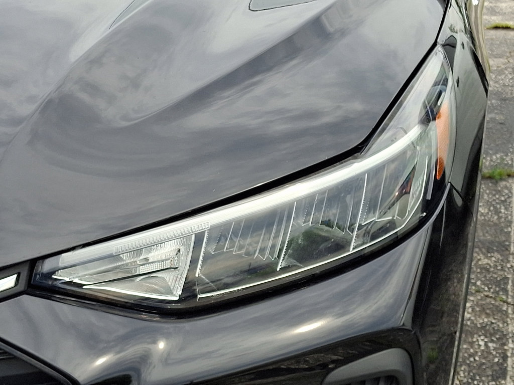 Used 2025 Ford Escape ST-Line AWD/4WD image 4
