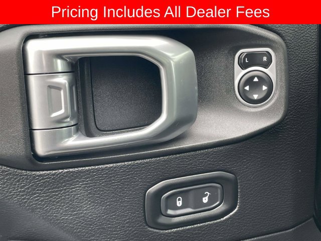 Used 2020 Jeep Gladiator Rubicon AWD/4WD image 16