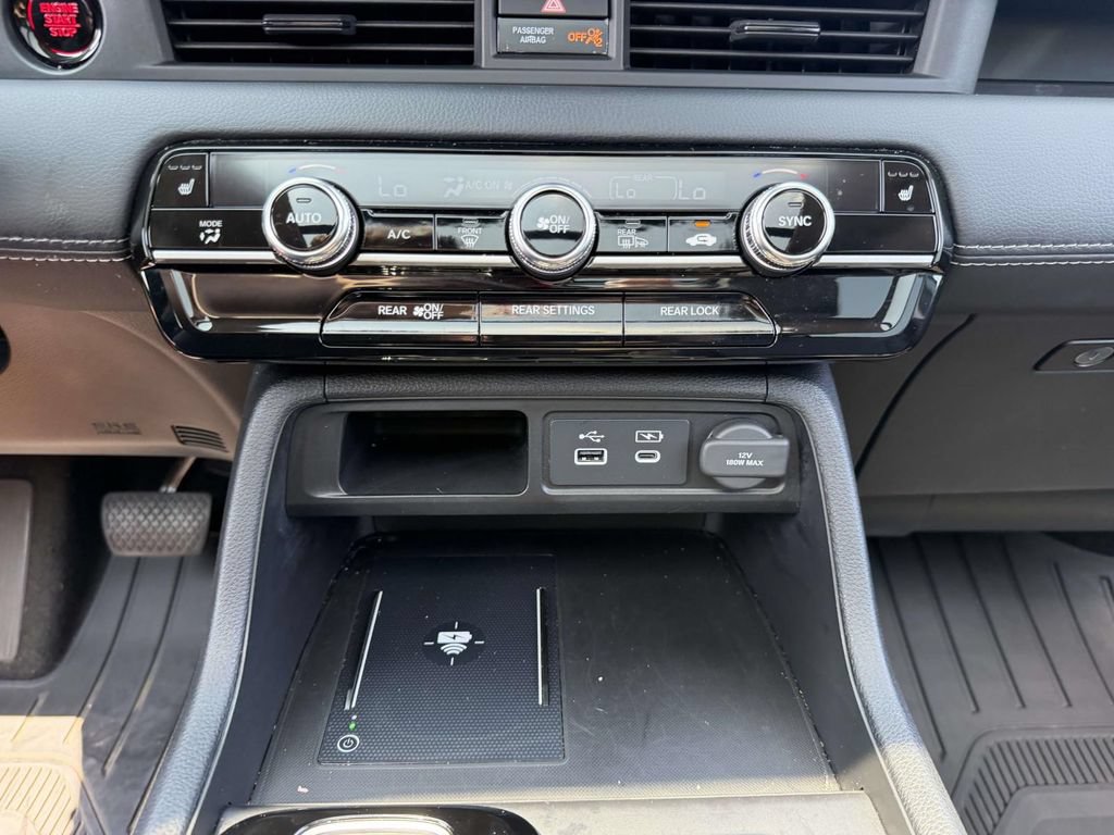 Used 2023 Honda Pilot Touring image 32