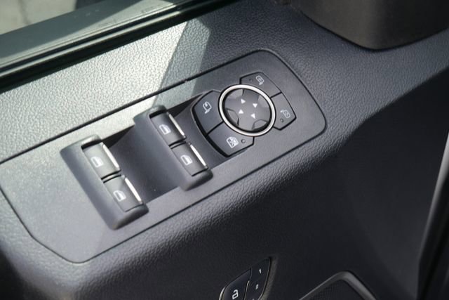 Used 2017 Ford F150 Raptor w/ Equipment Group 802A Luxury image 16