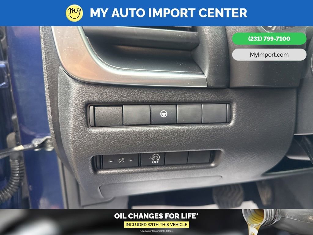 Used 2023 Nissan Rogue SV AWD/4WD image 14