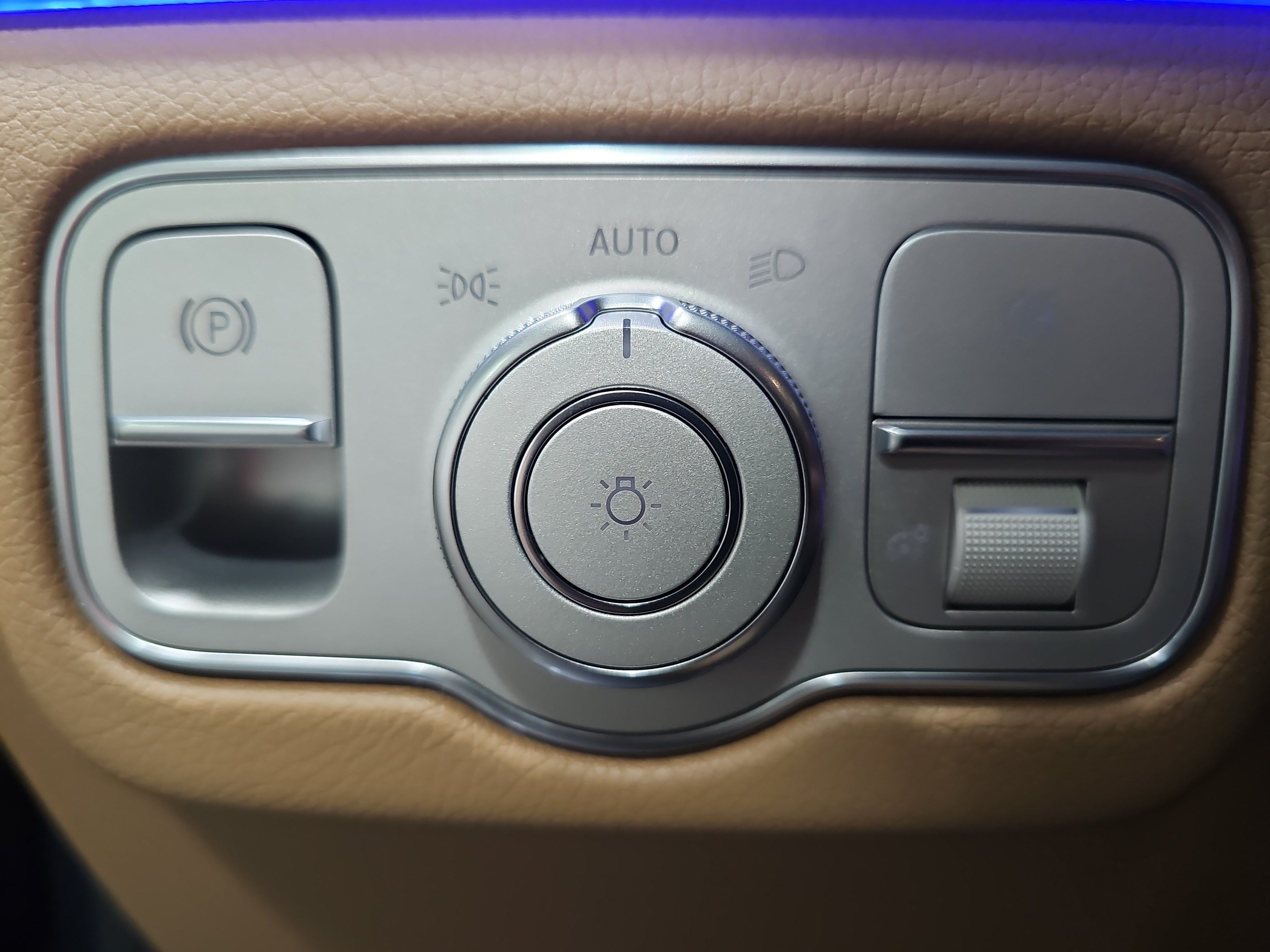 New 2026 Mercedes-Benz GLS 450 4MATIC image 25