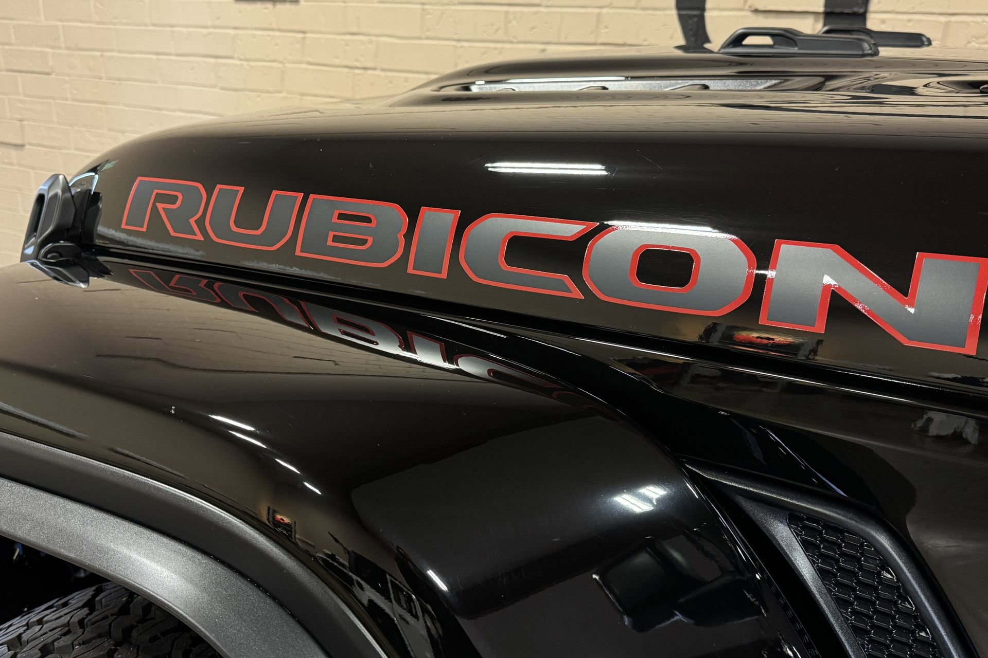 Used 2024 Jeep Wrangler Unlimited Rubicon AWD/4WD image 18