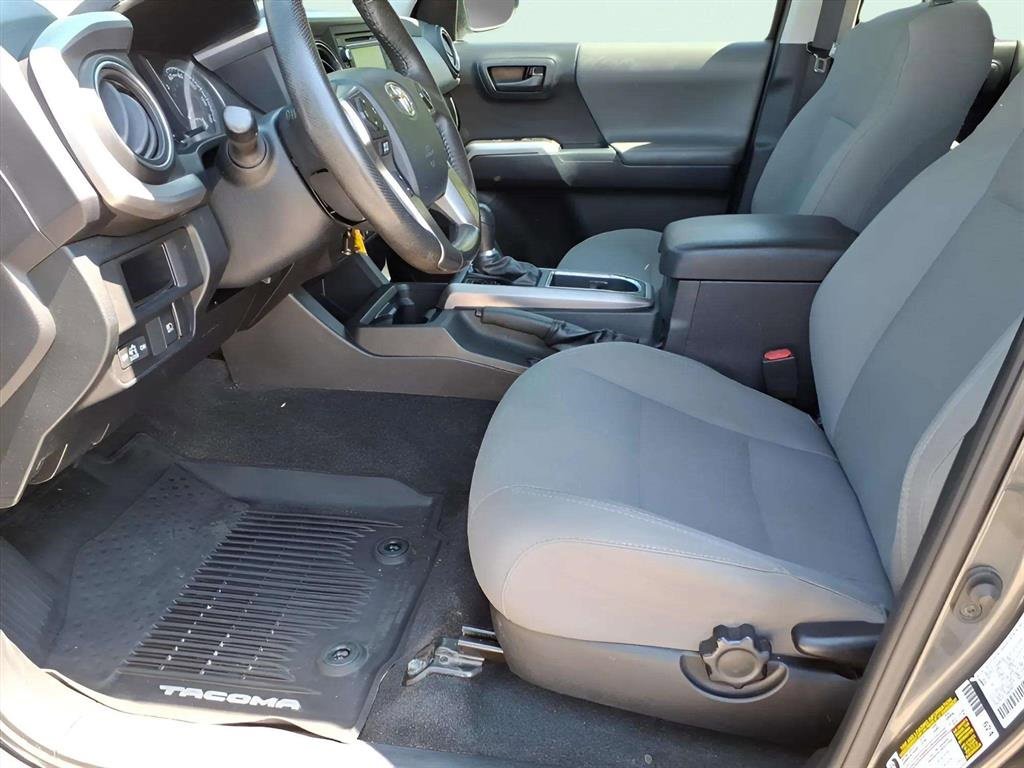 Used 2018 Toyota Tacoma SR5 image 12