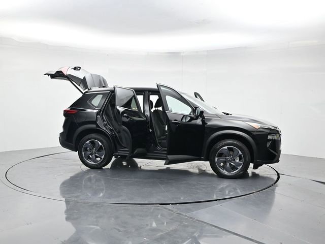 Used 2025 Nissan Rogue SV image 50