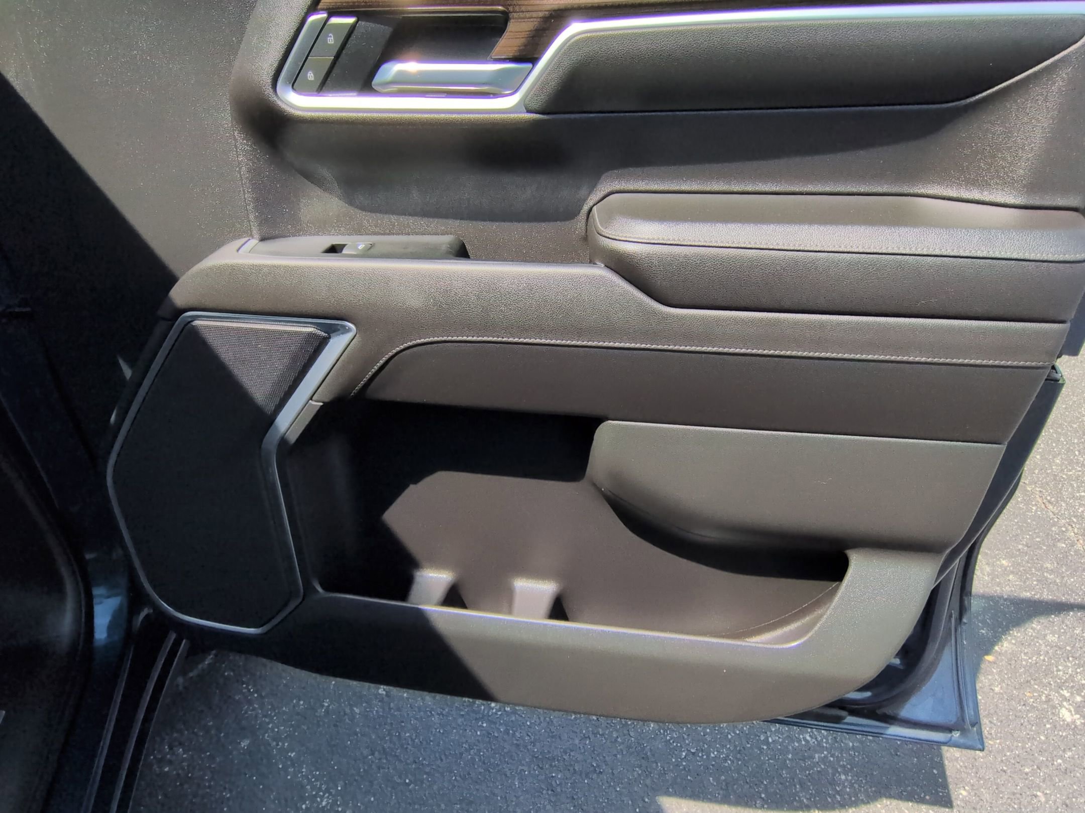 Used 2022 Chevrolet Silverado 1500 LT image 36