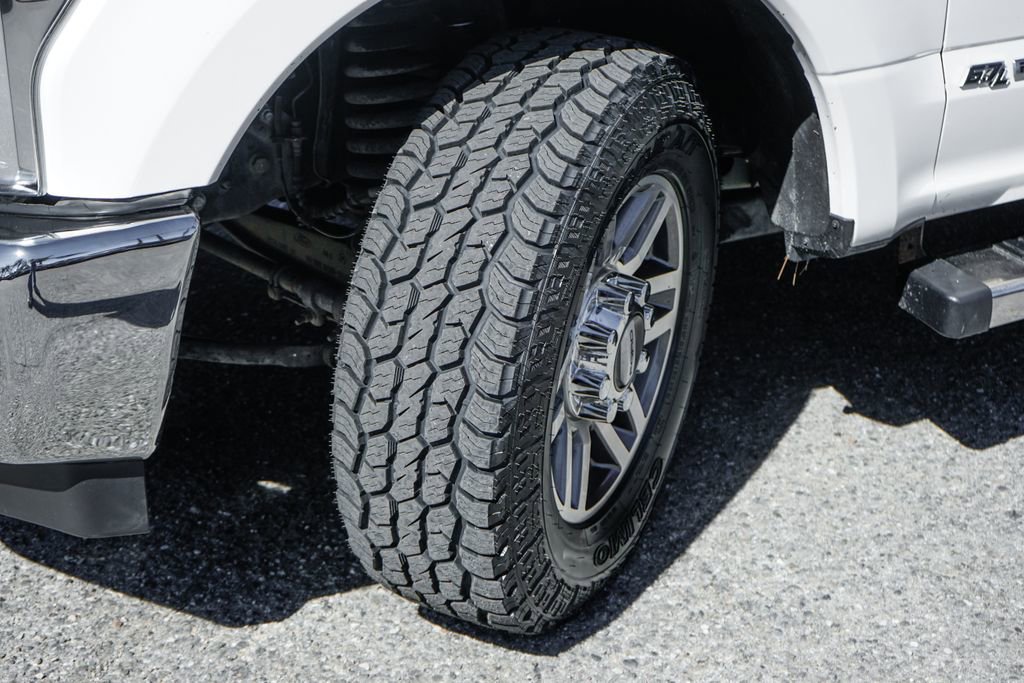 Used 2017 Ford F350 Lariat image 41