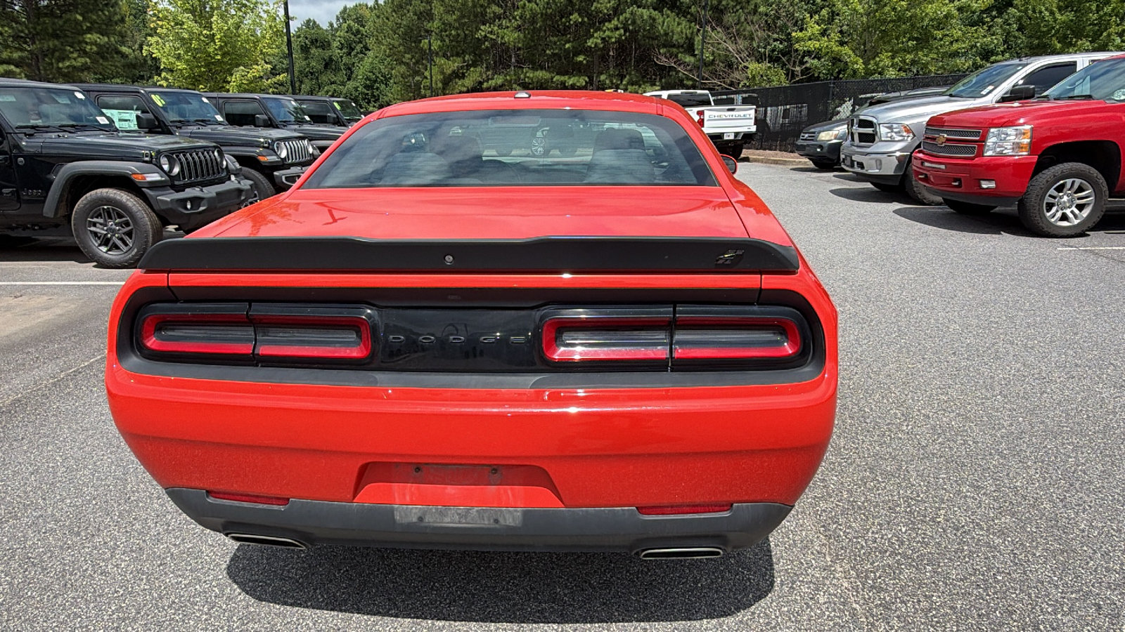Used 2020 Dodge Challenger SXT w/ Blacktop Package AWD/4WD image 9