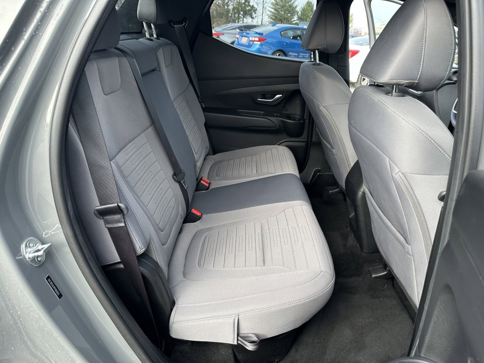 Used 2023 Hyundai Santa Cruz SEL image 18