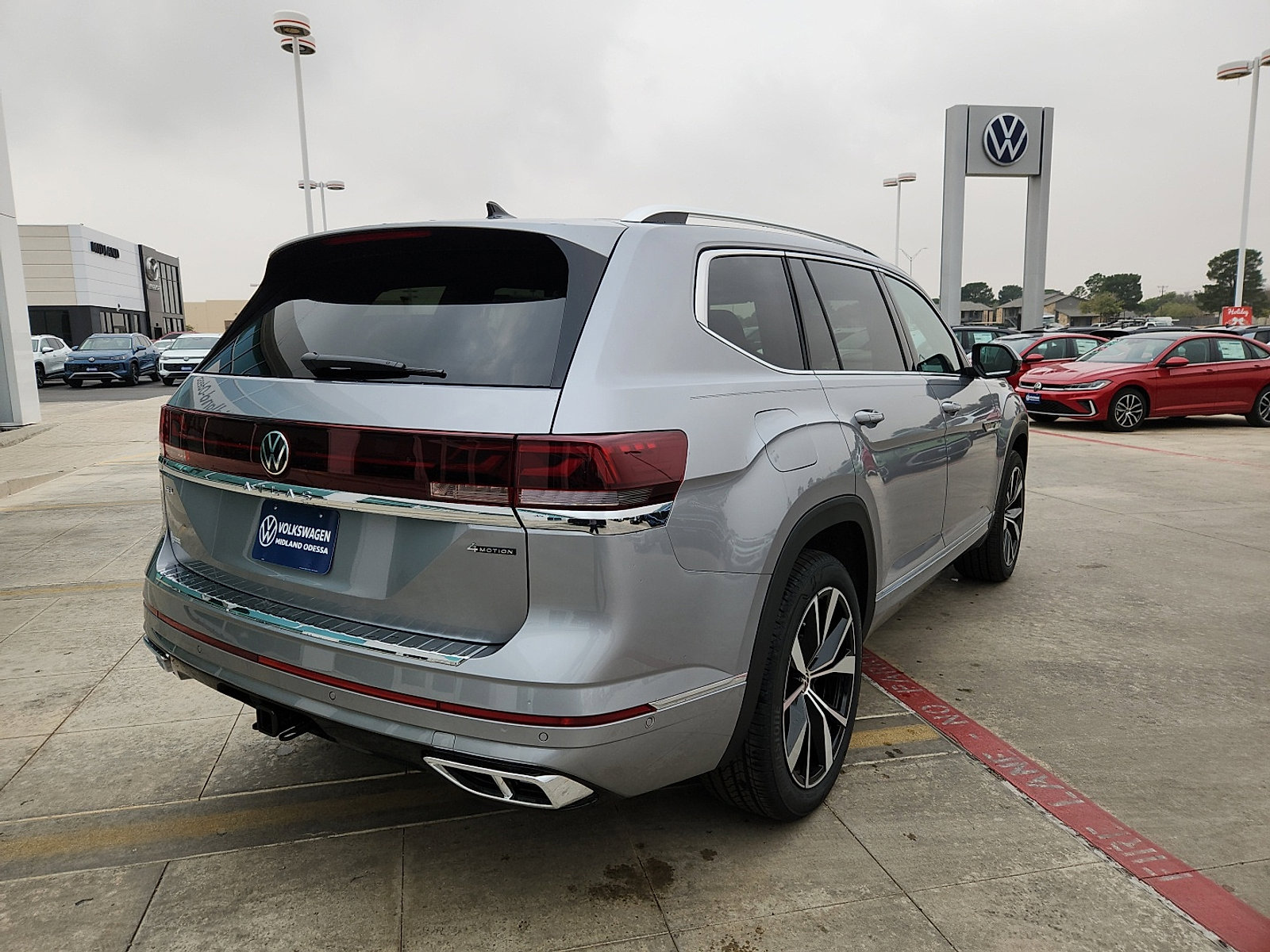 New 2026 Volkswagen Atlas SEL Premium R-Line image 7