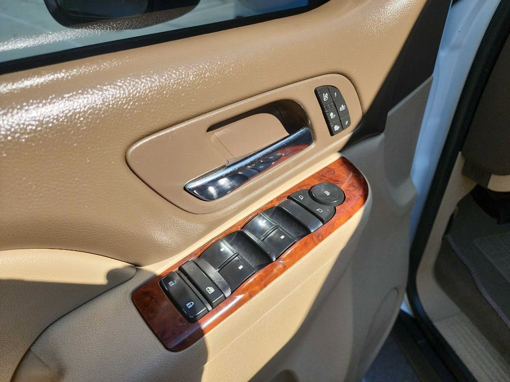 Used 2014 Chevrolet Silverado 3500 LTZ w/ LTZ Plus Package image 19