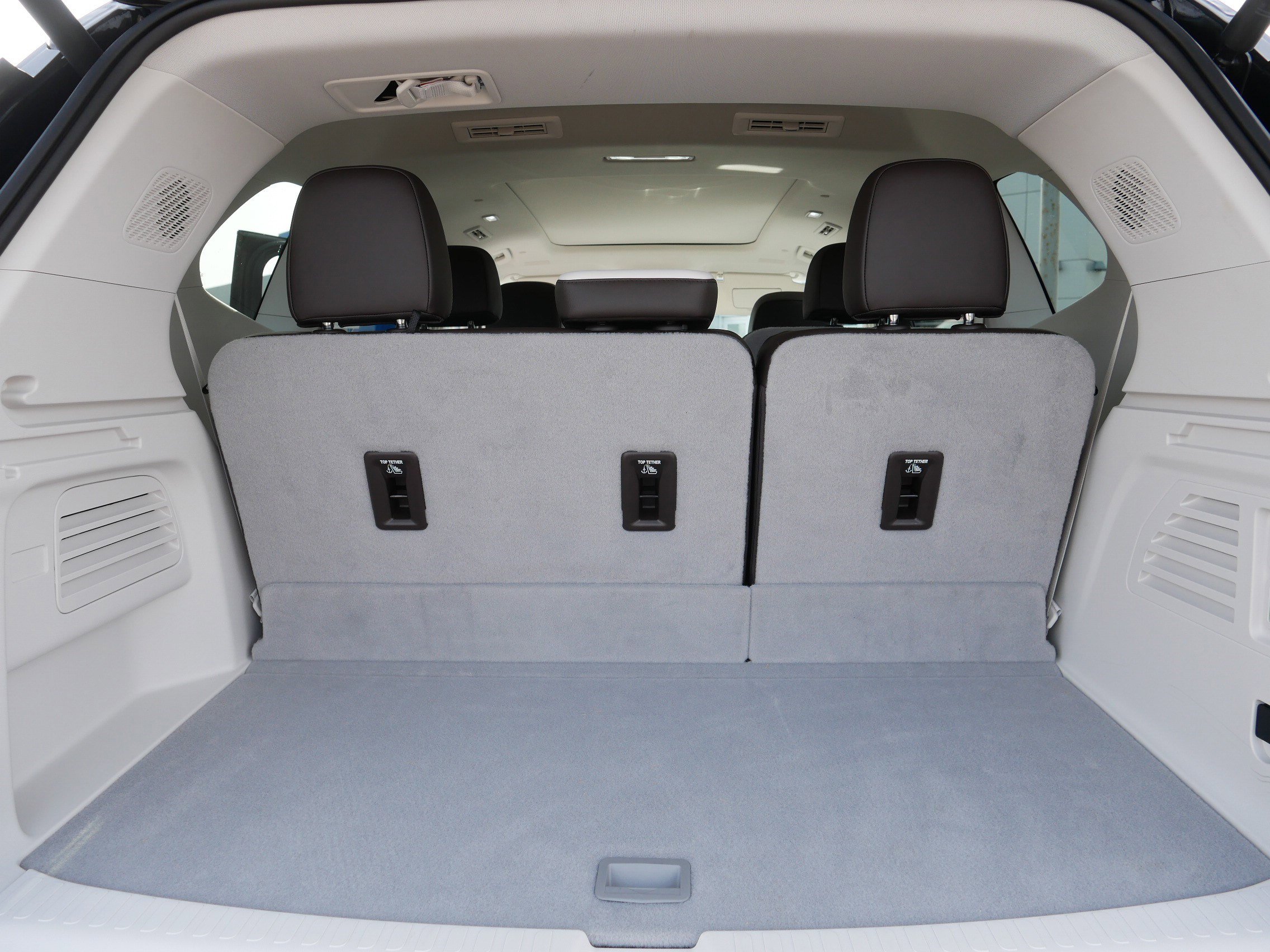 Certified 2025 GMC Acadia Denali w/ Super Cruise Package image 18