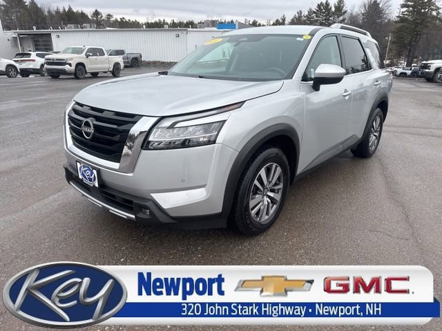 Used 2022 Nissan Pathfinder SL w/ Cargo Package