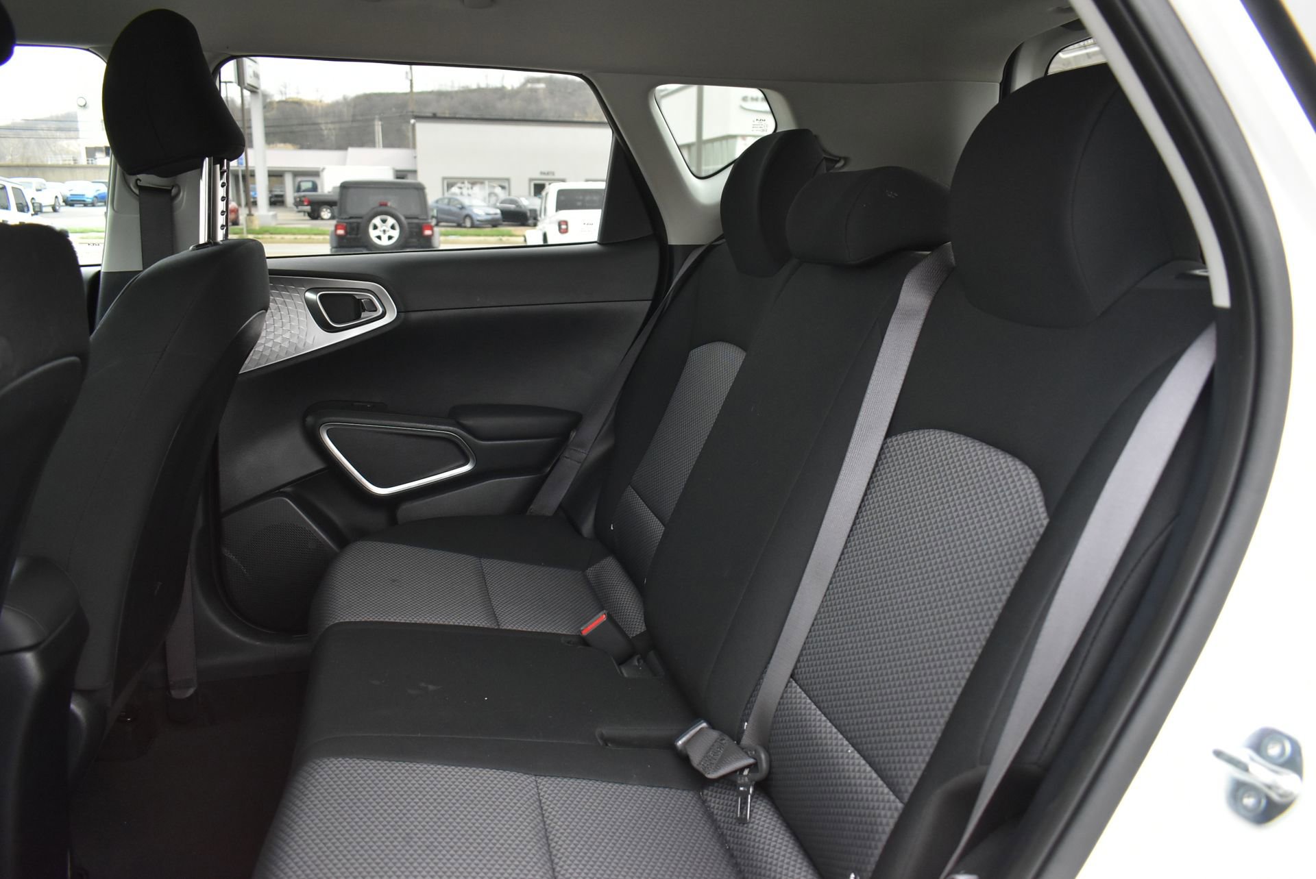 Used 2024 Kia Soul LX w/ Option Group 015 image 16