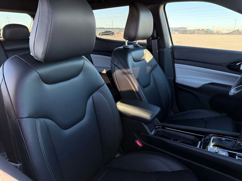 New 2026 Jeep Compass Limited image 22