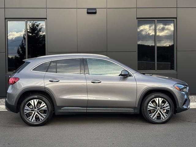 Used 2025 Mercedes-Benz GLA 250 4MATIC image 6