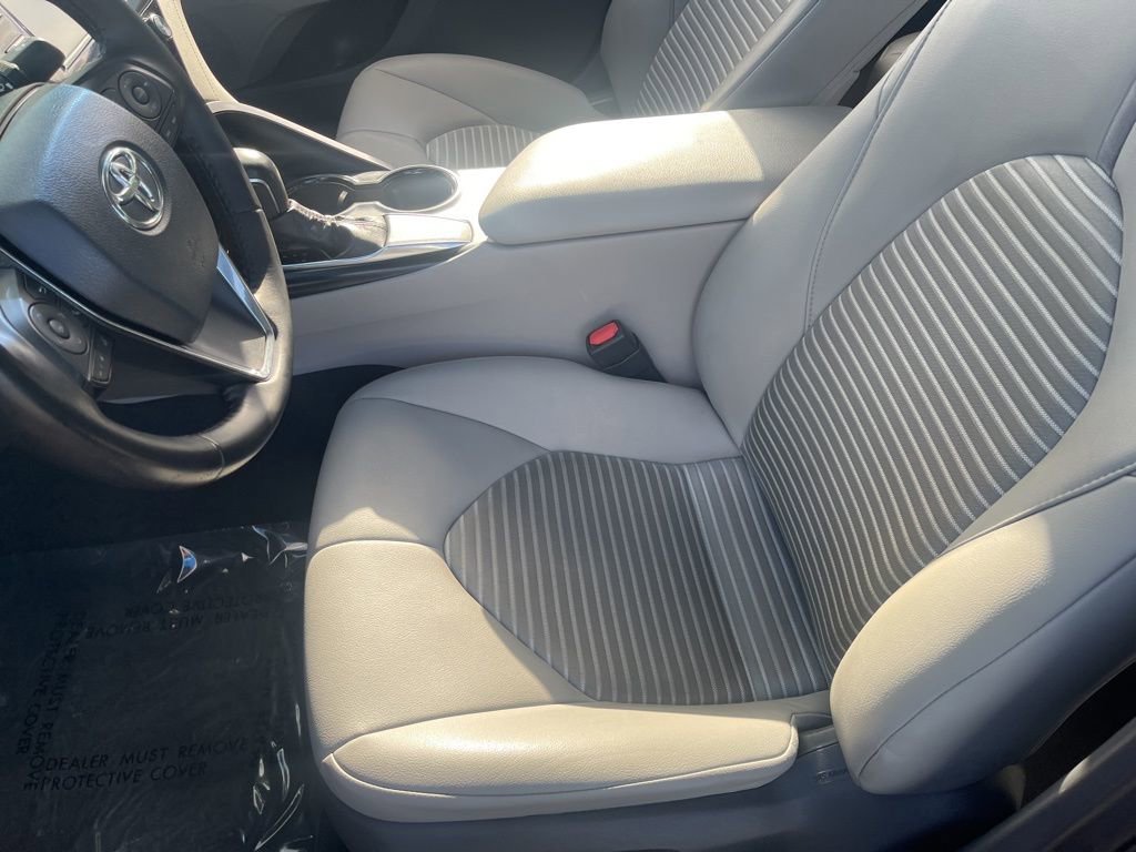Used 2019 Toyota Camry SE image 19