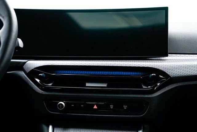 Used 2025 BMW 330i xDrive Sedan image 16