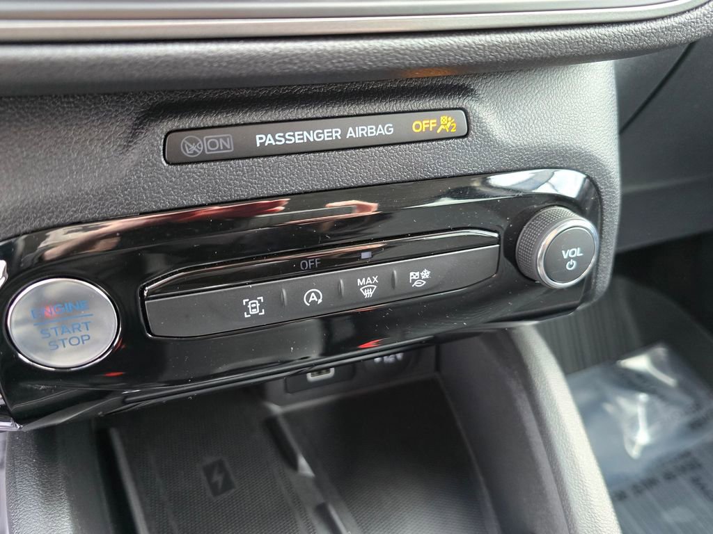 Used 2025 Ford Escape Active w/ Active Premium Tech Pack image 23