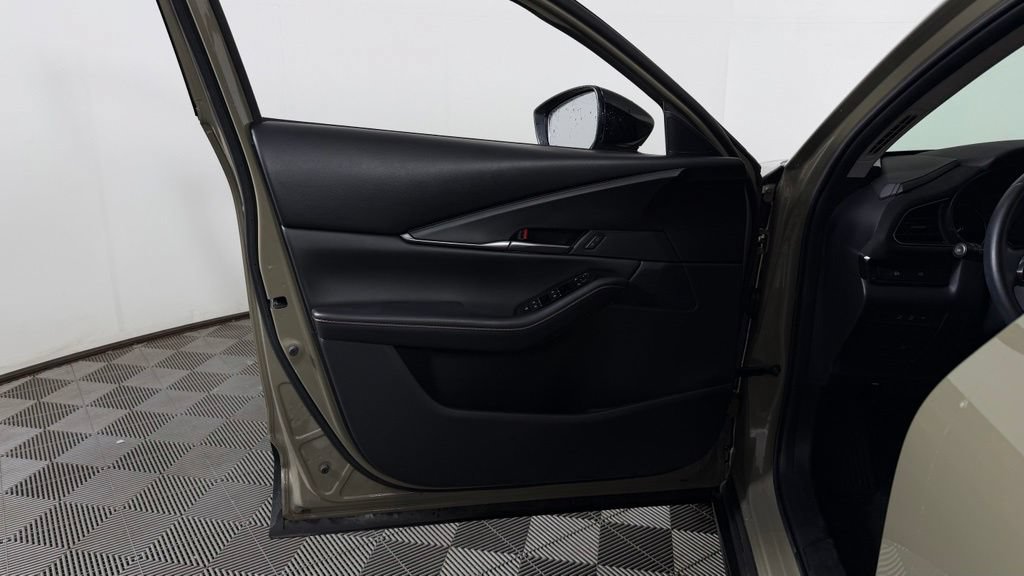 Used 2024 MAZDA CX-30 Carbon AWD/4WD image 13