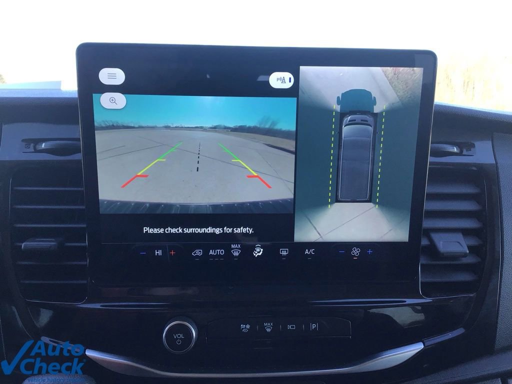 Used 2023 Ford Transit 350 148 Low Roof Wagon image 35