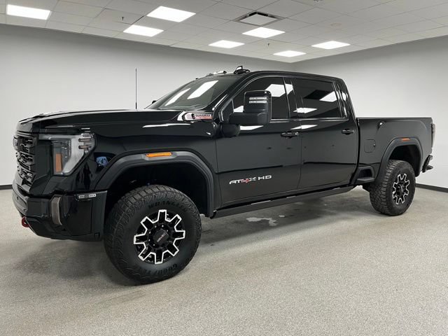 Used 2024 GMC Sierra 2500 AT4X AWD/4WD image 7