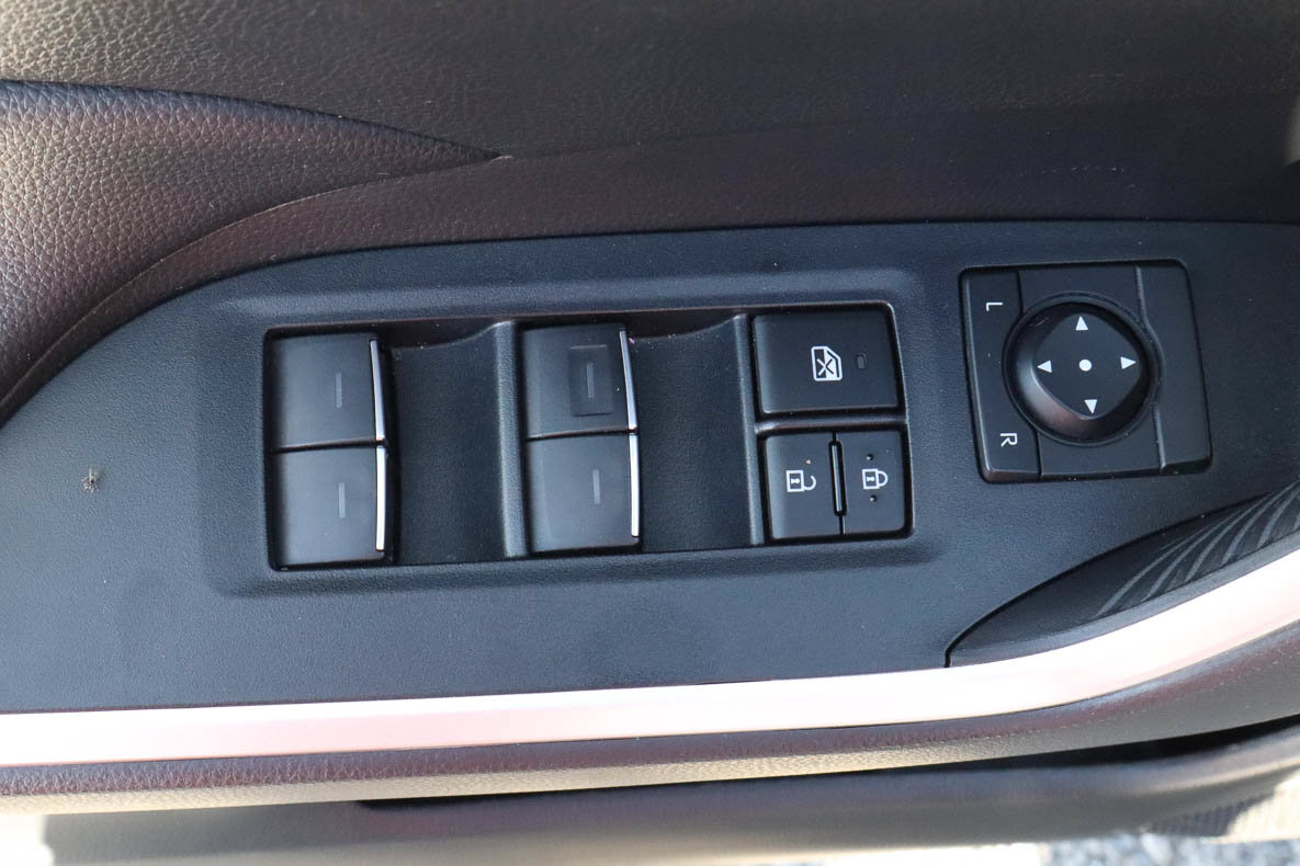 Used 2024 Toyota RAV4 XLE FWD image 14