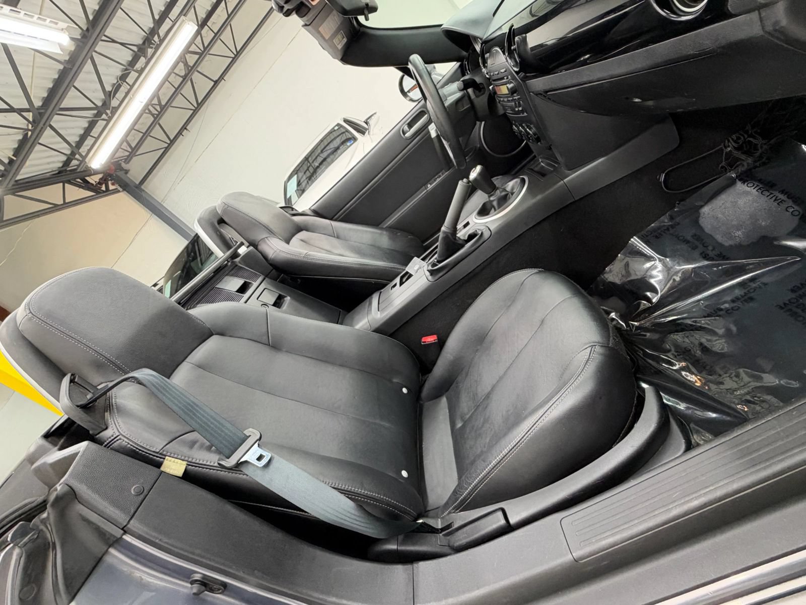 Used 2007 MAZDA MX-5 Miata Grand Touring w/ Premium Pkg RWD image 19