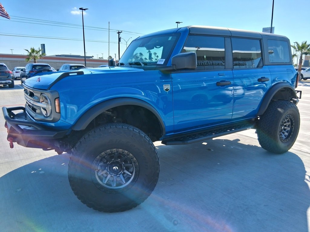 Used 2023 Ford Bronco Big Bend image 3