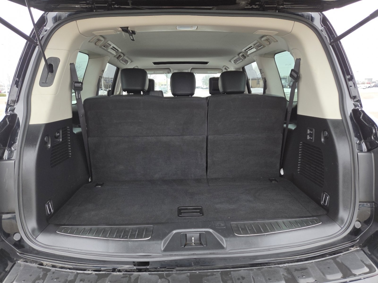 Used 2018 Nissan Armada Platinum image 20