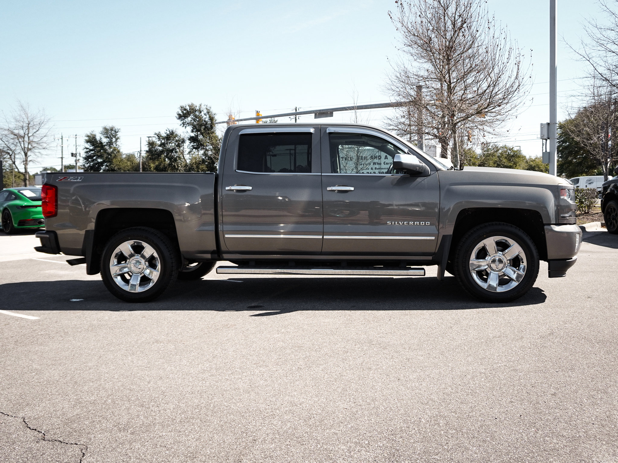 Used 2017 Chevrolet Silverado 1500 LTZ Z71 image 11