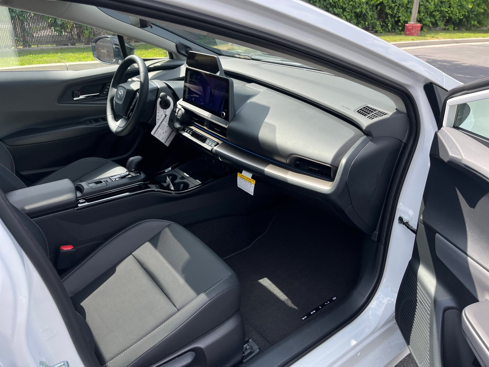 New 2026 Toyota Prius Limited FWD image 29