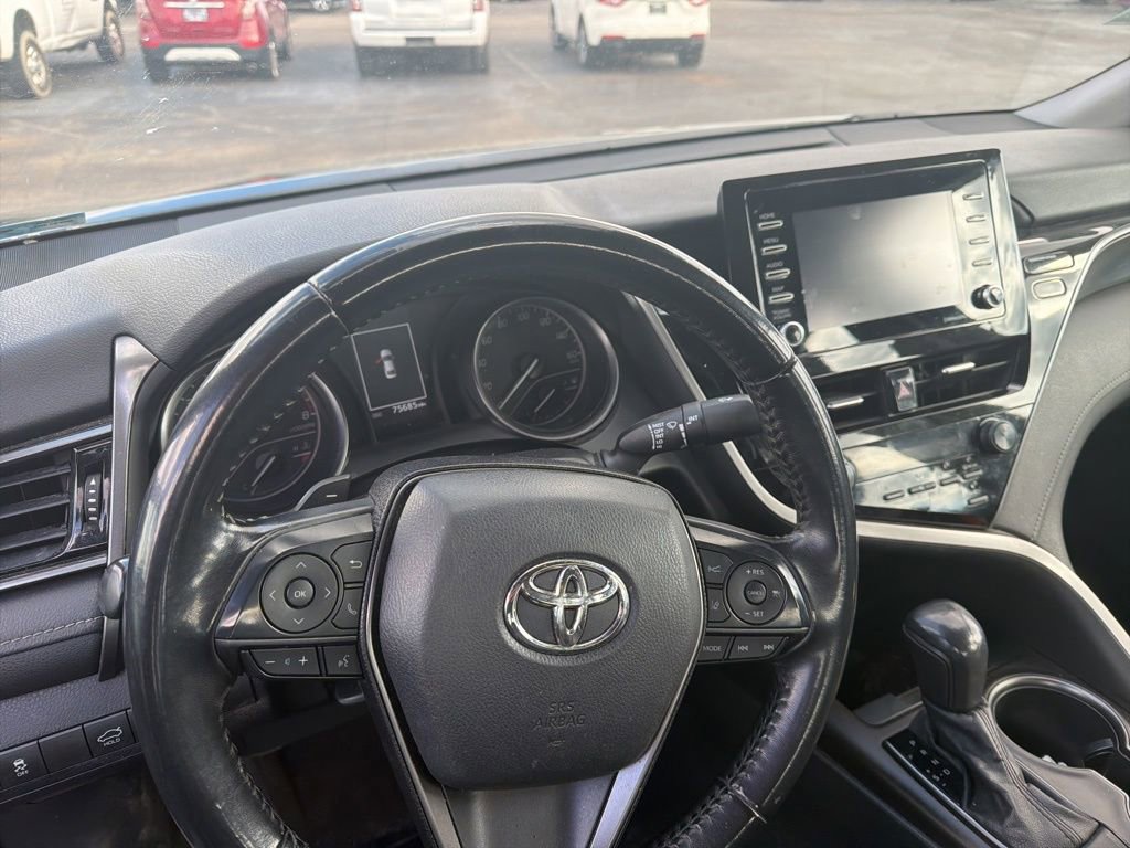 Used 2021 Toyota Camry SE image 5