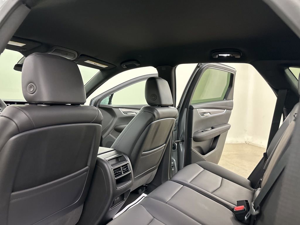 New 2025 Cadillac XT5 Luxury image 26