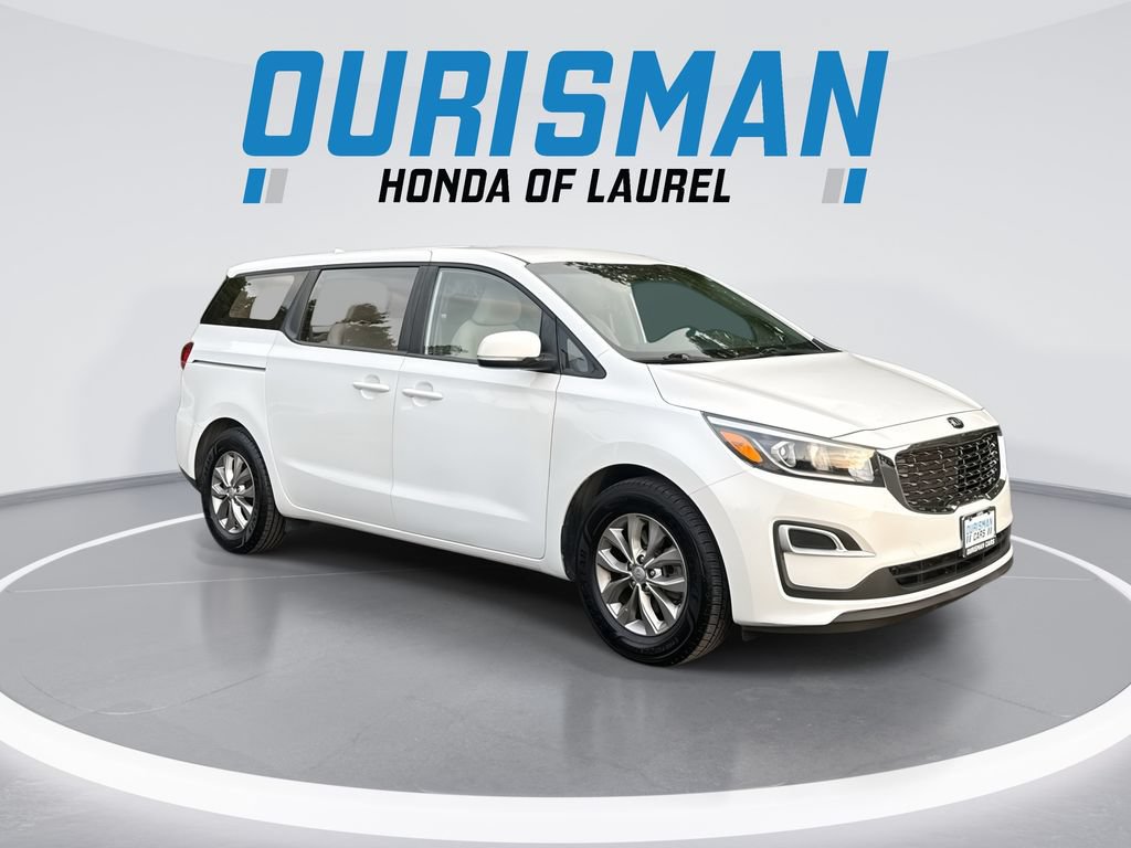 Used 2019 Kia Sedona L FWD image 2