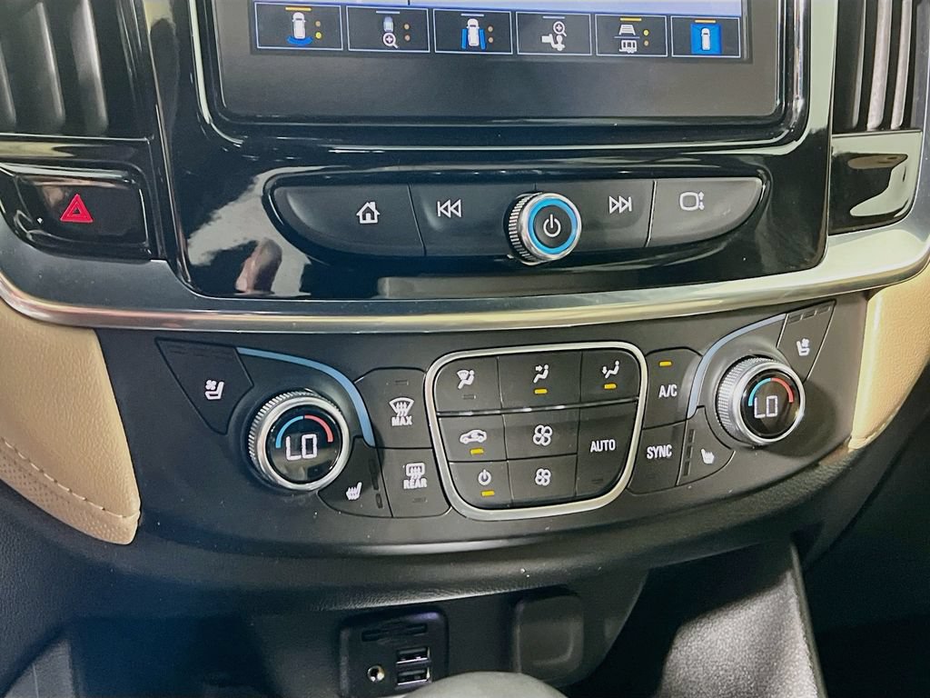 Used 2023 Chevrolet Traverse Premier AWD/4WD image 15