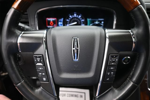Used 2015 Lincoln Navigator 2WD image 21