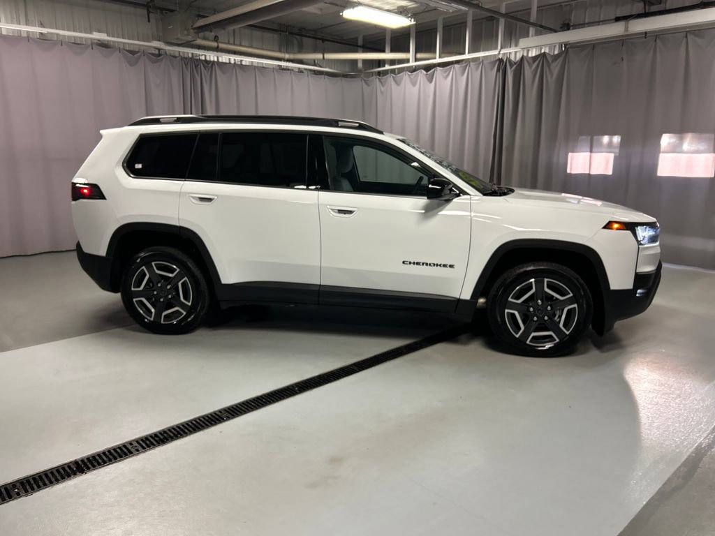 New 2026 Jeep Cherokee Laredo AWD/4WD image 8