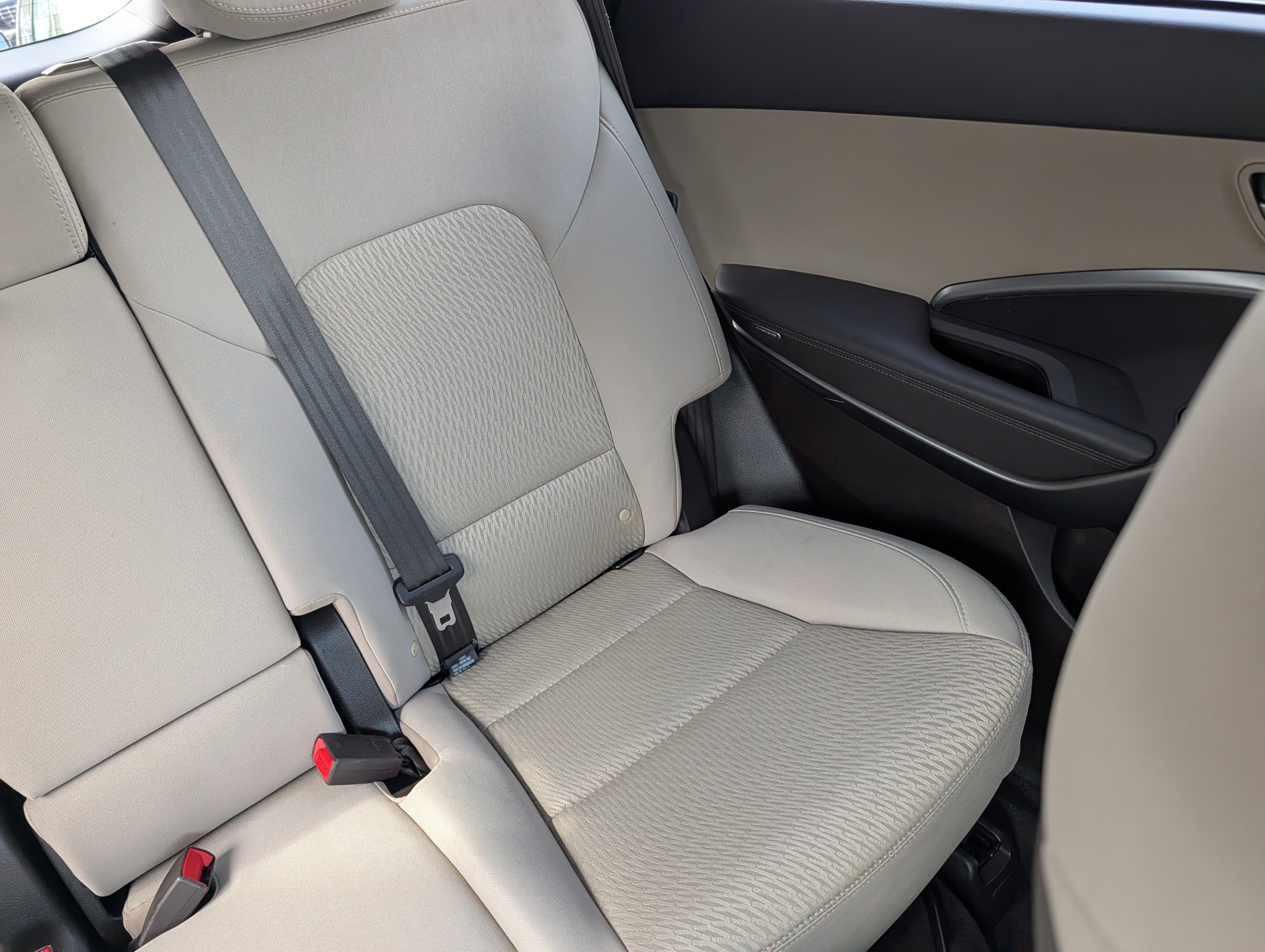 Used 2018 Hyundai Santa Fe SE AWD/4WD image 14