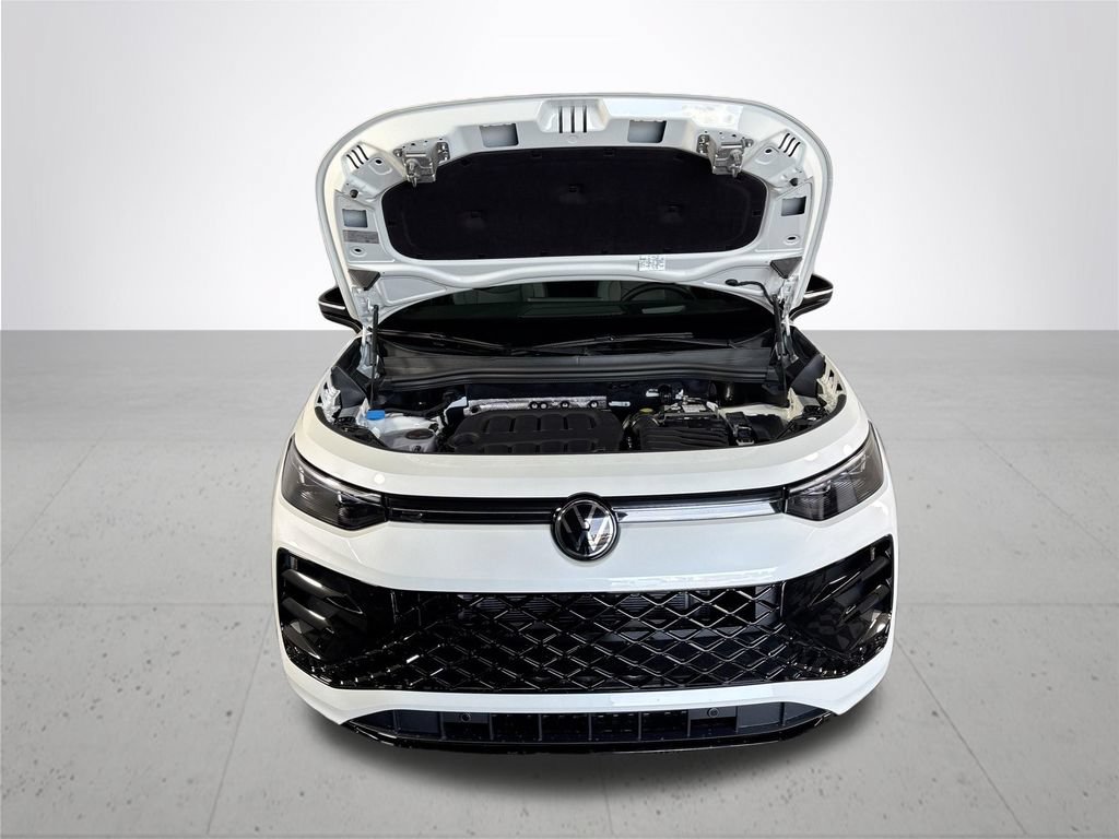 New 2026 Volkswagen Tiguan SE R-Line AWD/4WD image 22