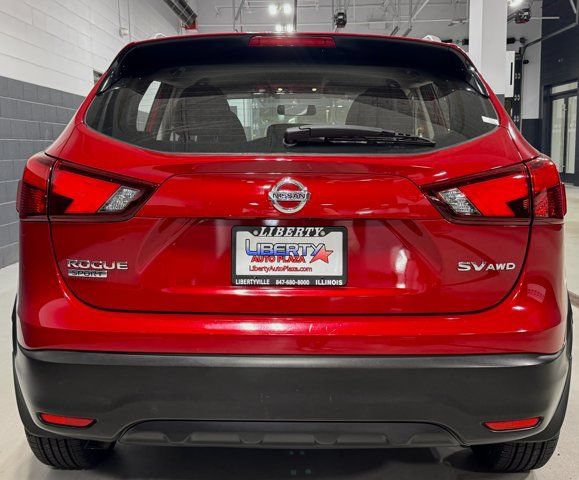 Used 2018 Nissan Rogue Sport SV w/ SV Technology Package AWD/4WD image 13