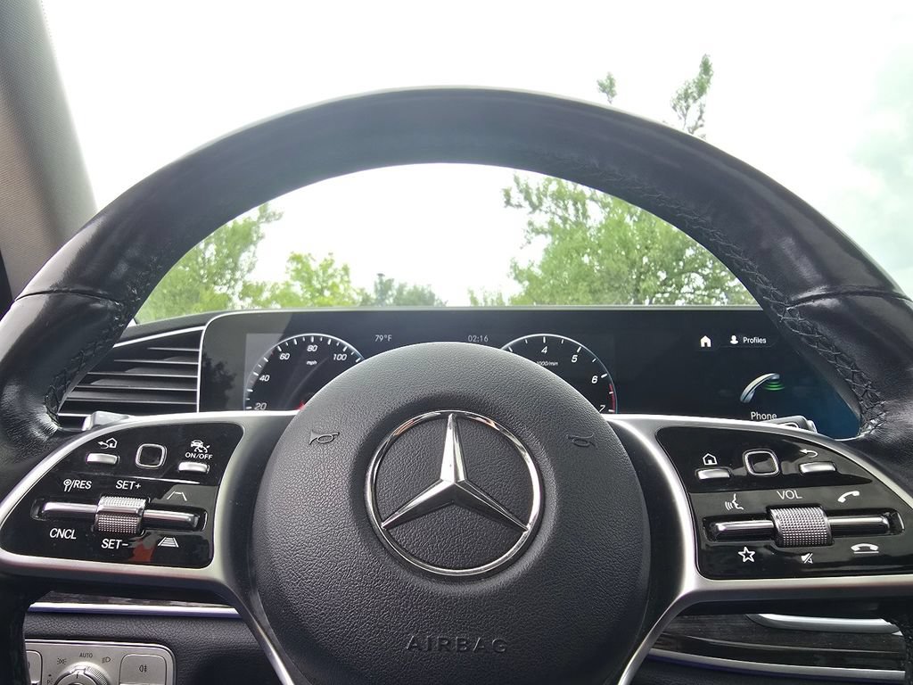 Certified 2023 Mercedes-Benz GLS 450 4MATIC image 31
