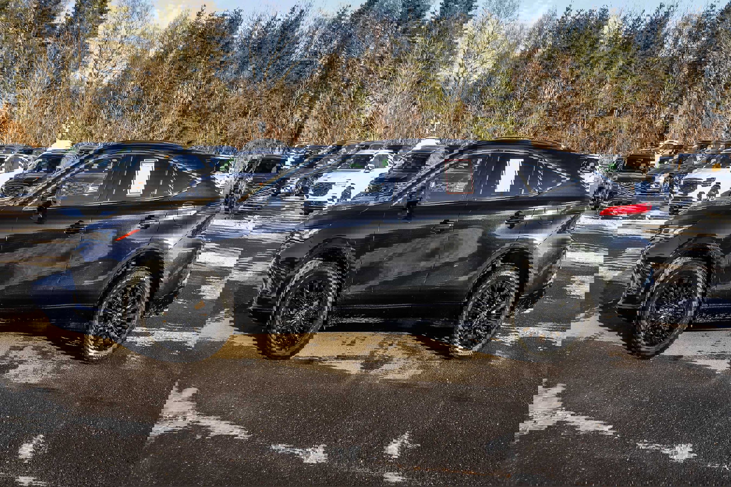 Used 2024 Toyota Venza Nightshade image 10