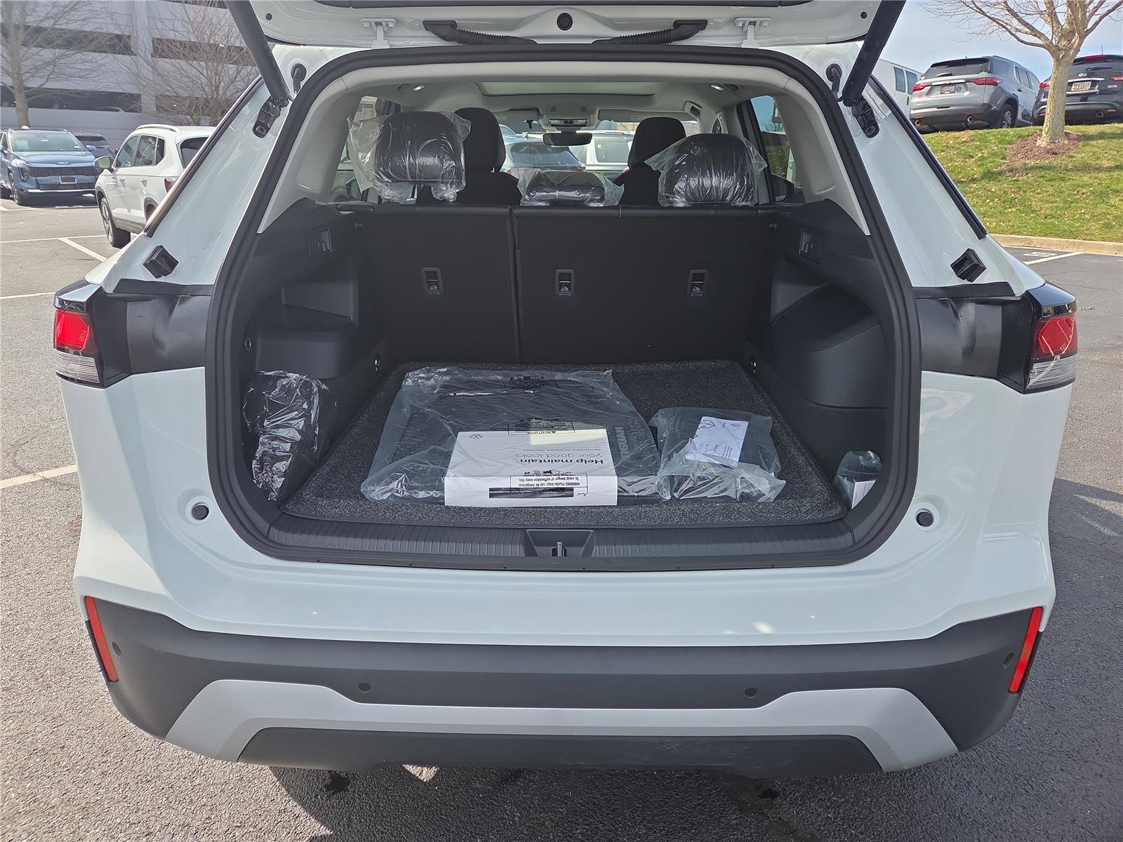 New 2026 Volkswagen Tiguan SE image 5