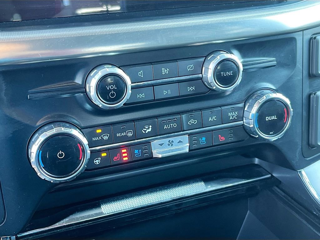 Used 2024 Ford F150 Lariat w/ FX4 Off-Road Package image 16