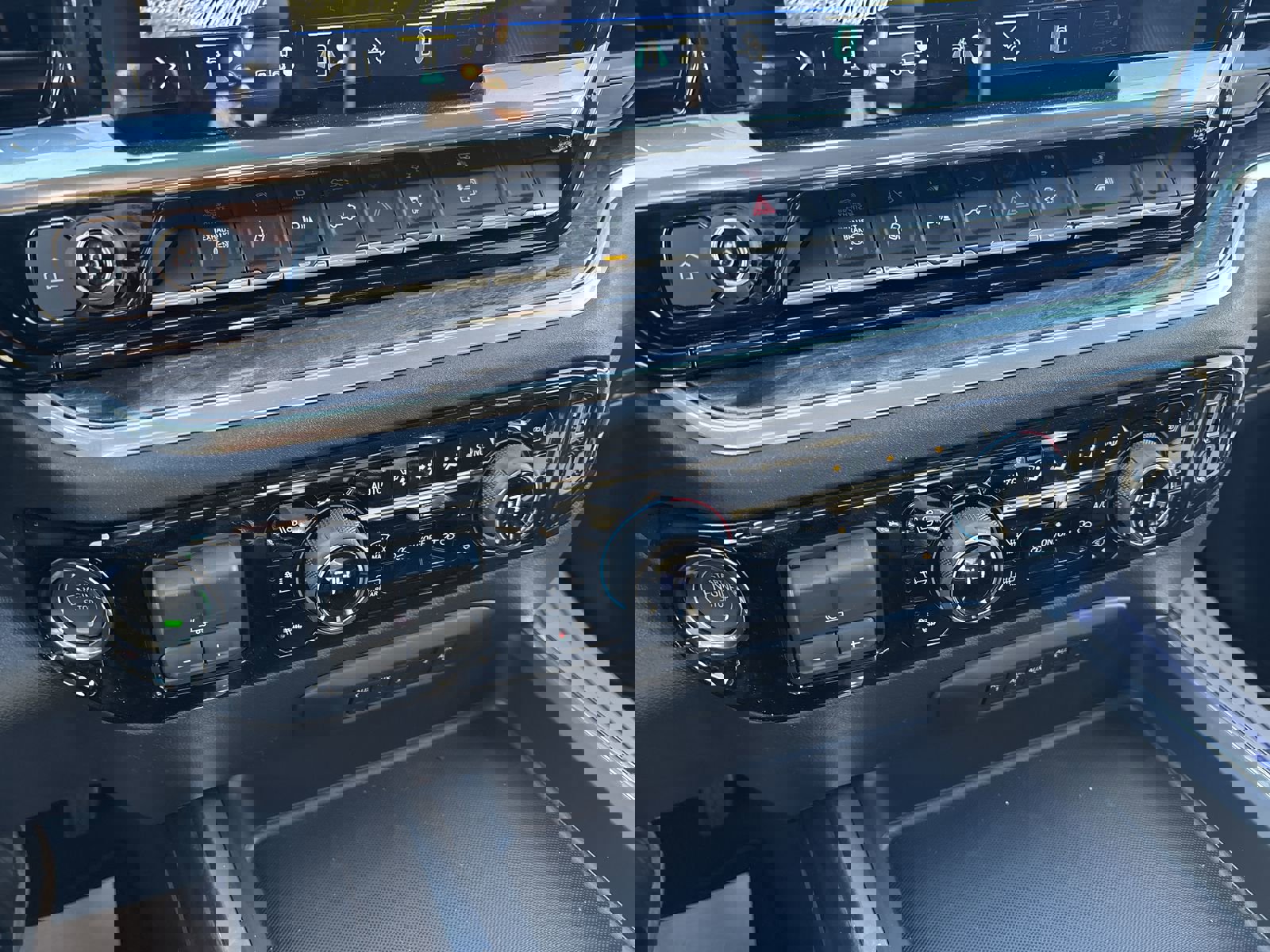 New 2026 Chevrolet Silverado 3500 LTZ w/ LTZ Plus Package image 21